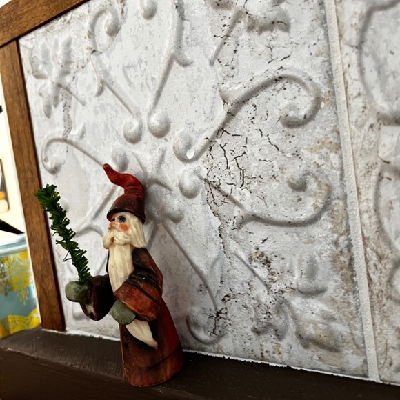 Allyson Nagel Small Porcelain Old World Santa Figurine - Picture 4 of 6